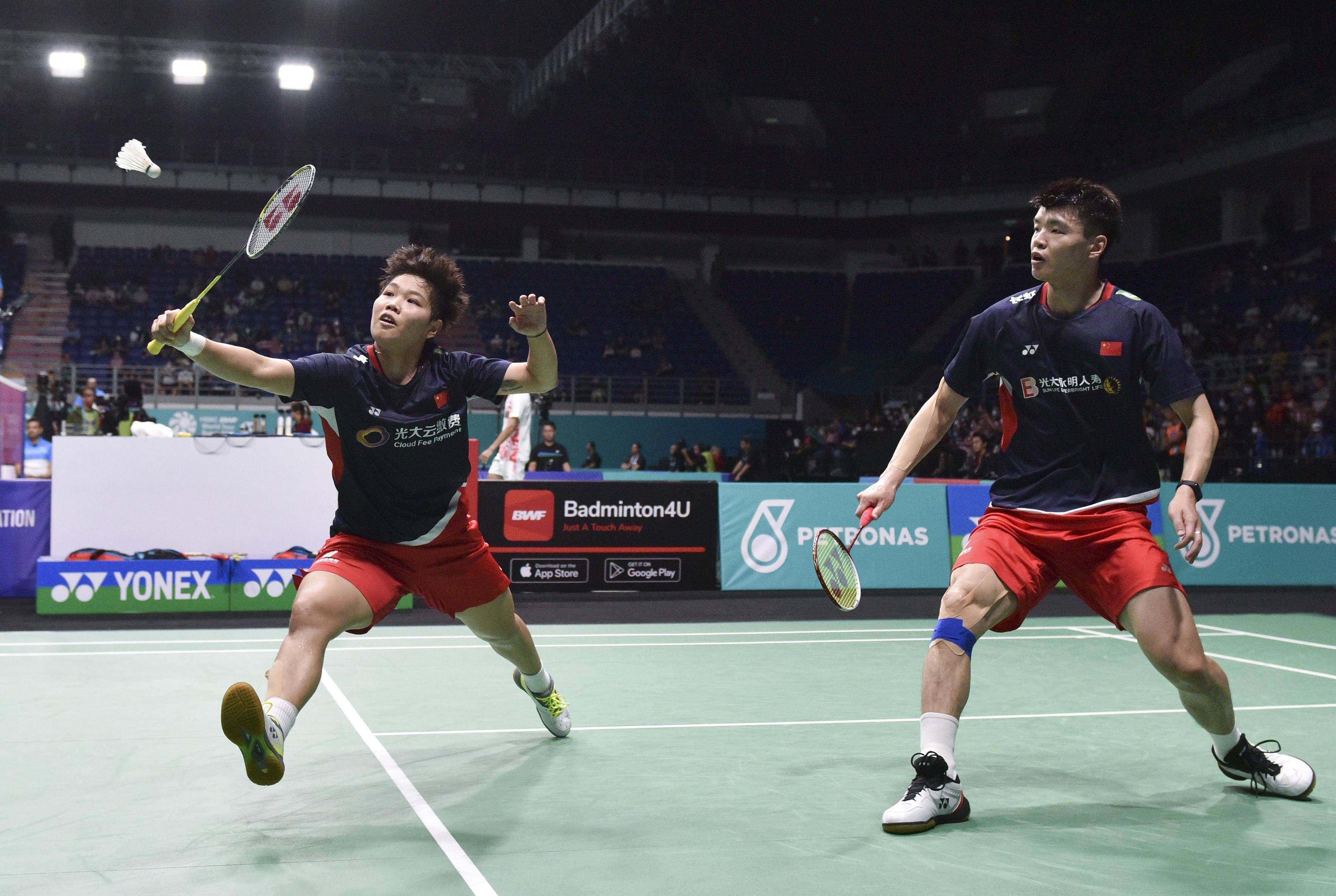 开云体育中国-丹麦队鏖战韩国队，黄鸭组合统治全场