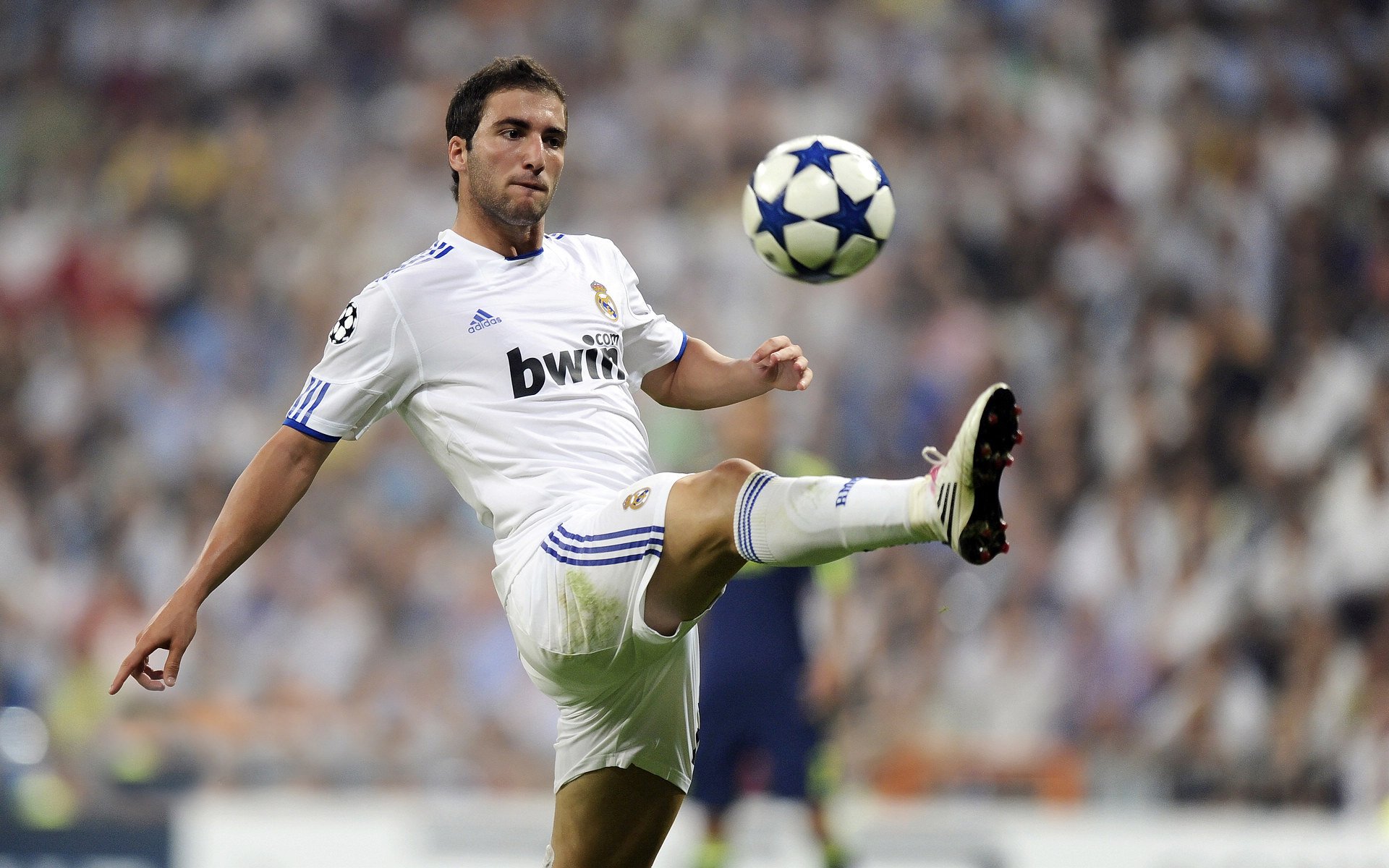 开云体育世界杯-切特个人能力完全展现，快船节奏掌控太阳，一场战术与意志的较量  第2张