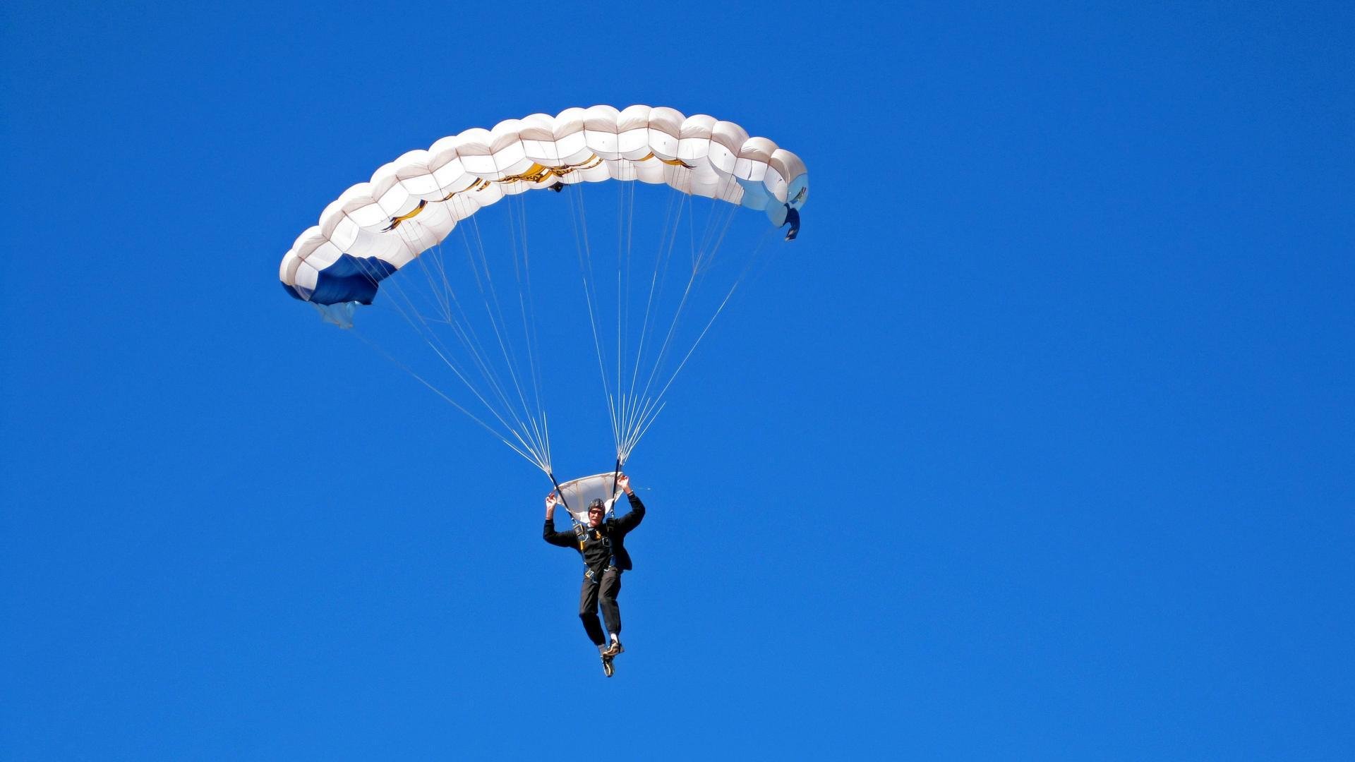 开云官网-世界排名争夺战之夜，法比尼奥打出生涯之夜  第2张